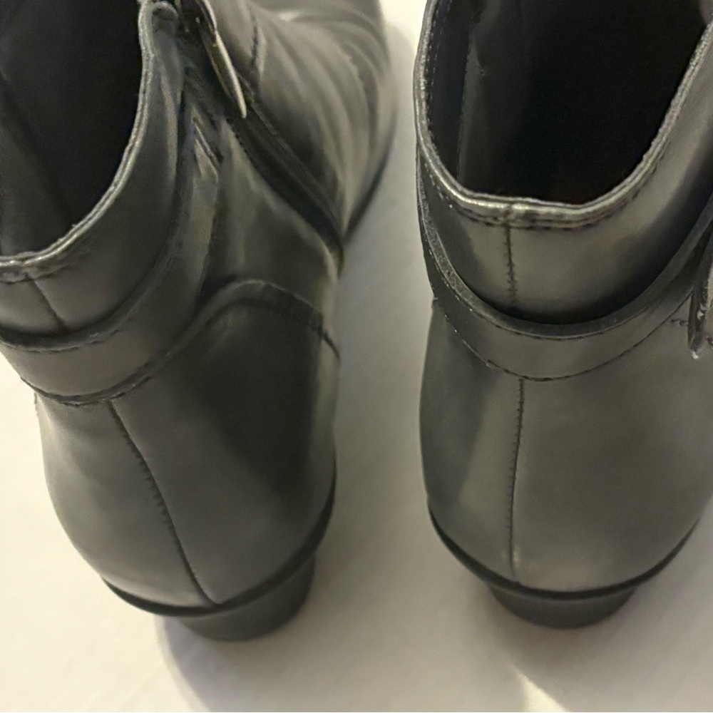 Earth Charcoal Gray Leather Ankle Boots Womens Comfort Zip Buckle Low Heel Sz 9 - Picture 5 of 8